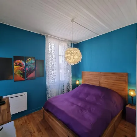 Maison Charmante, Annees 30 Avec Exterieur A L'ile Verte Holiday home *